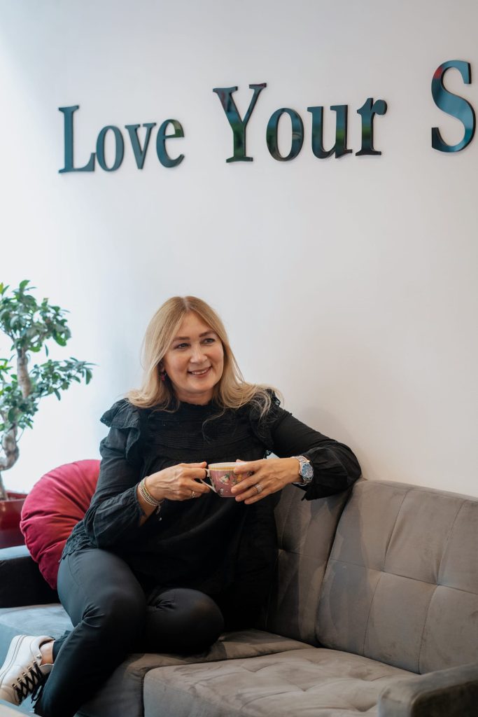 5eb35331 0373 4d0a afd7 26bb3c334fac (1)